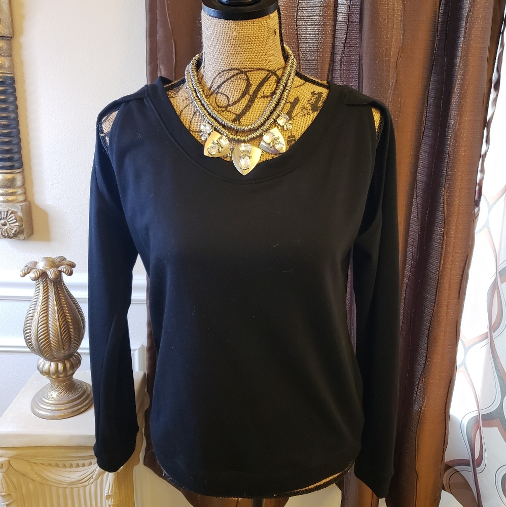Women's Tops